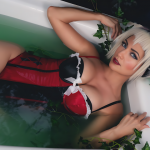 harley-quinn-cosplay-red-black-costume-ideas