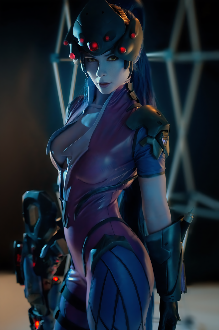 widowmaker-cosplay-bold-costumes