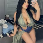 The Ultimate Guide to Avant-Garde Glam: Owning the Drama