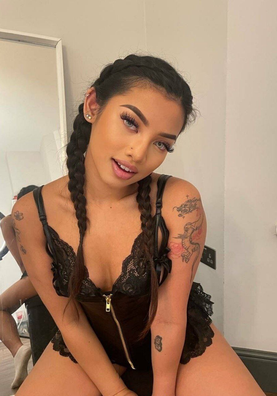 Bold, Beautiful & Fiercely Fashion-Forward: How to Recreate This Bold Lace Look