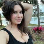 The Art of Relaxed Chic: How to Nail Earthy Fashion in Style