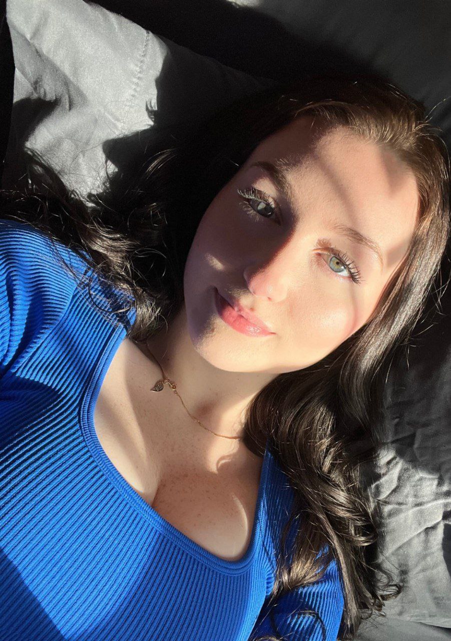 Bask in Effortless Elegance: The Blue Ribbed Top Trend You'll Want to Ship ASAP